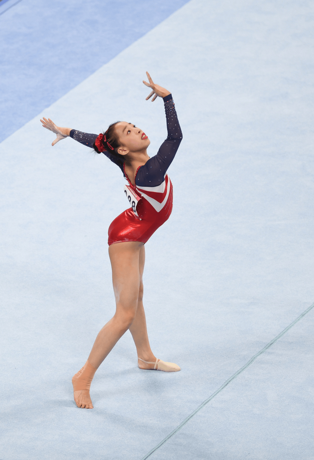 体操选手赛后落泪，背后故事感人