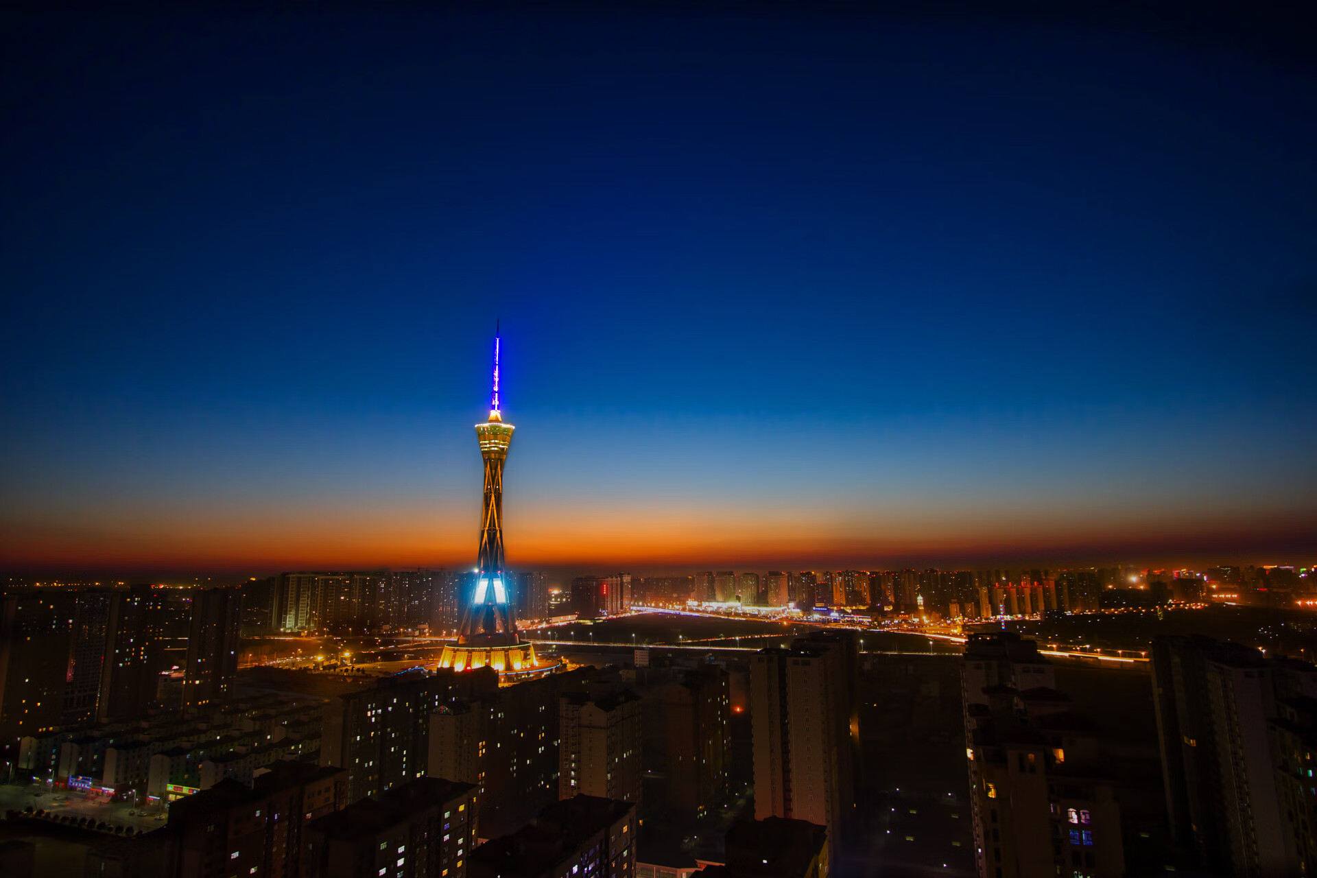 浓眉化身定海神针，凯尔特人鏖战擒开拓者，一记封盖定乾坤