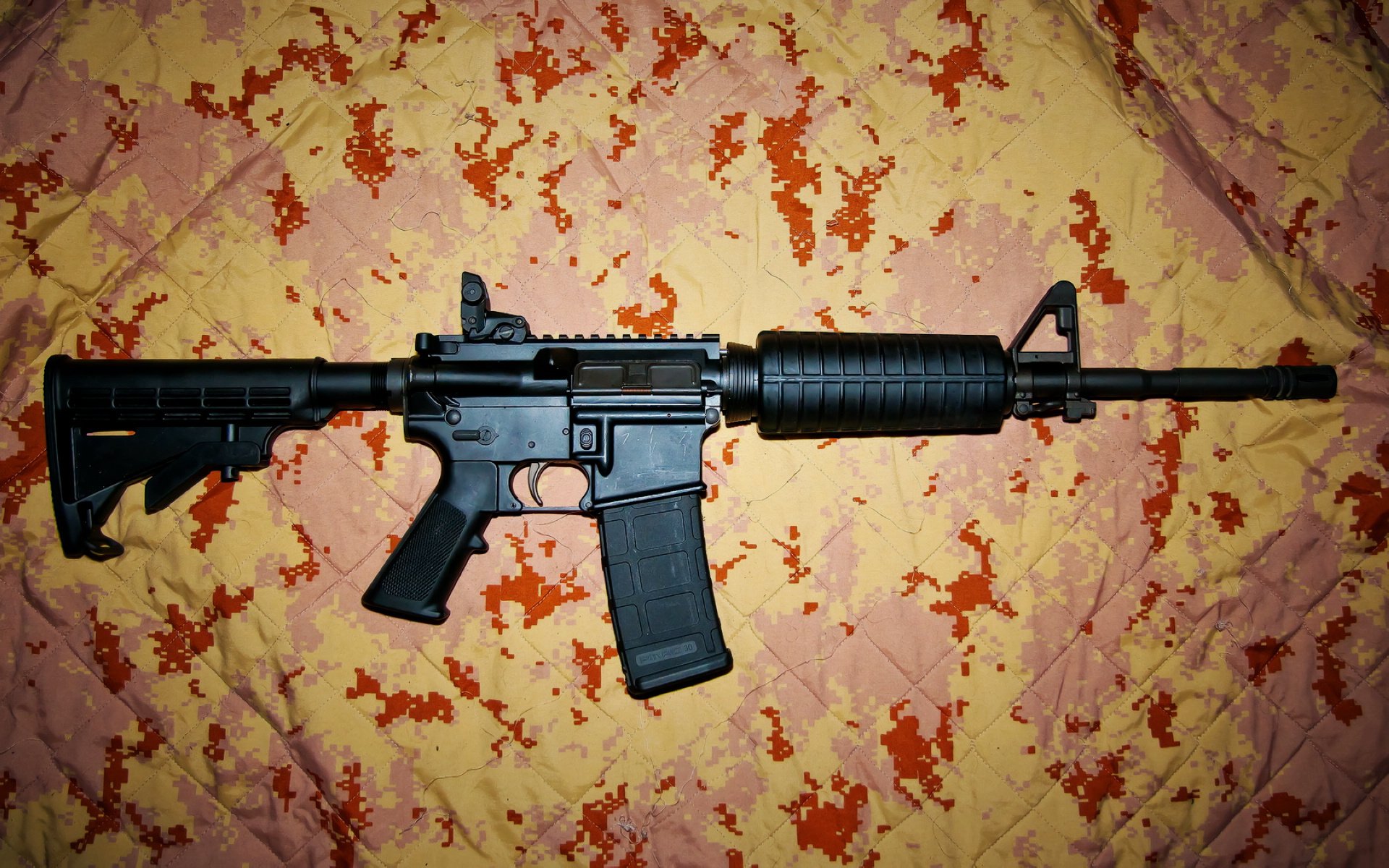 跨界风暴，多特蒙德单节击溃塞内加尔，库尔图瓦F1揭幕战上演门神奇迹