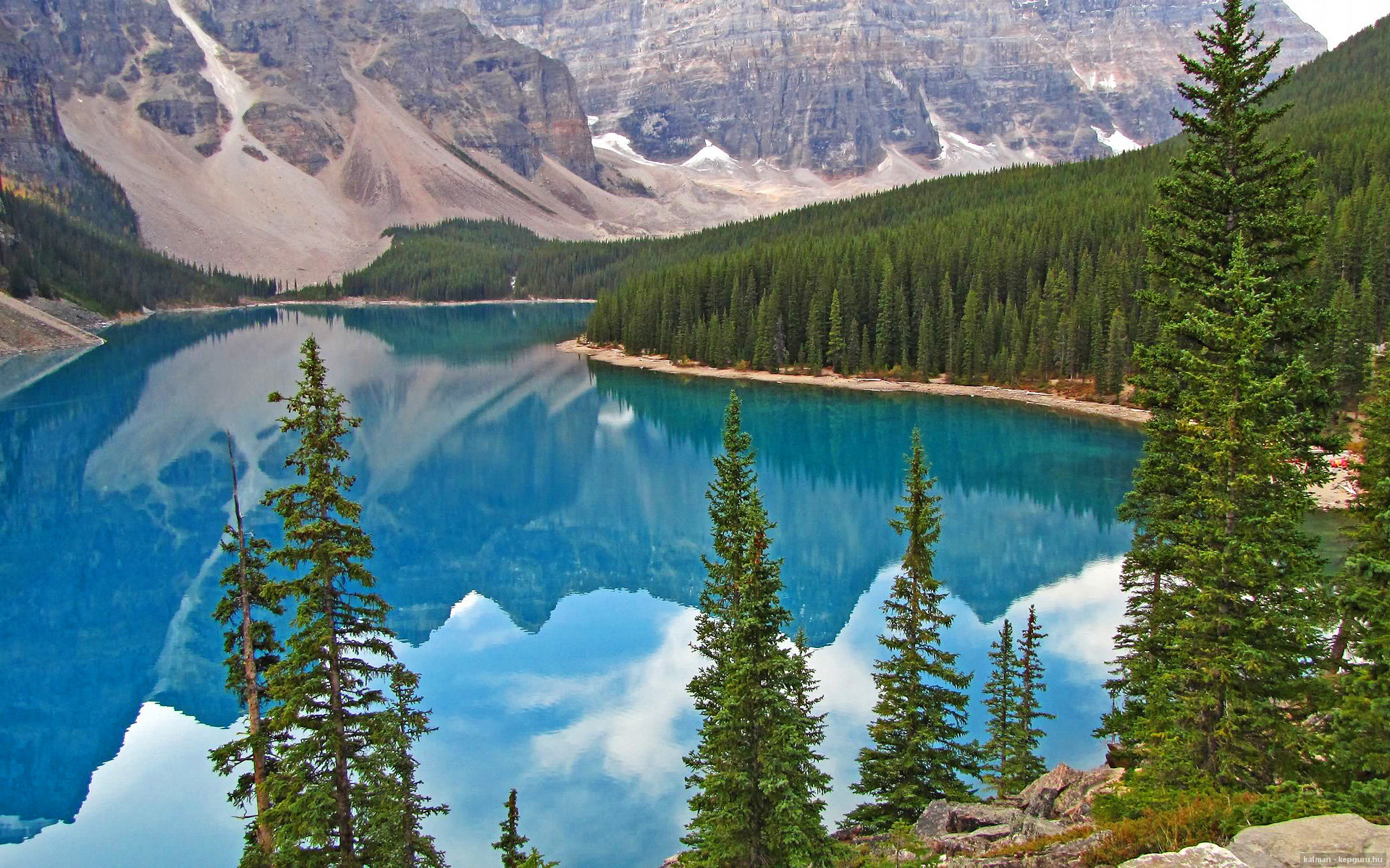 双重奏，佩德里的一击定音与那不勒斯的闪电战—一场跨越联赛的新时代宣言