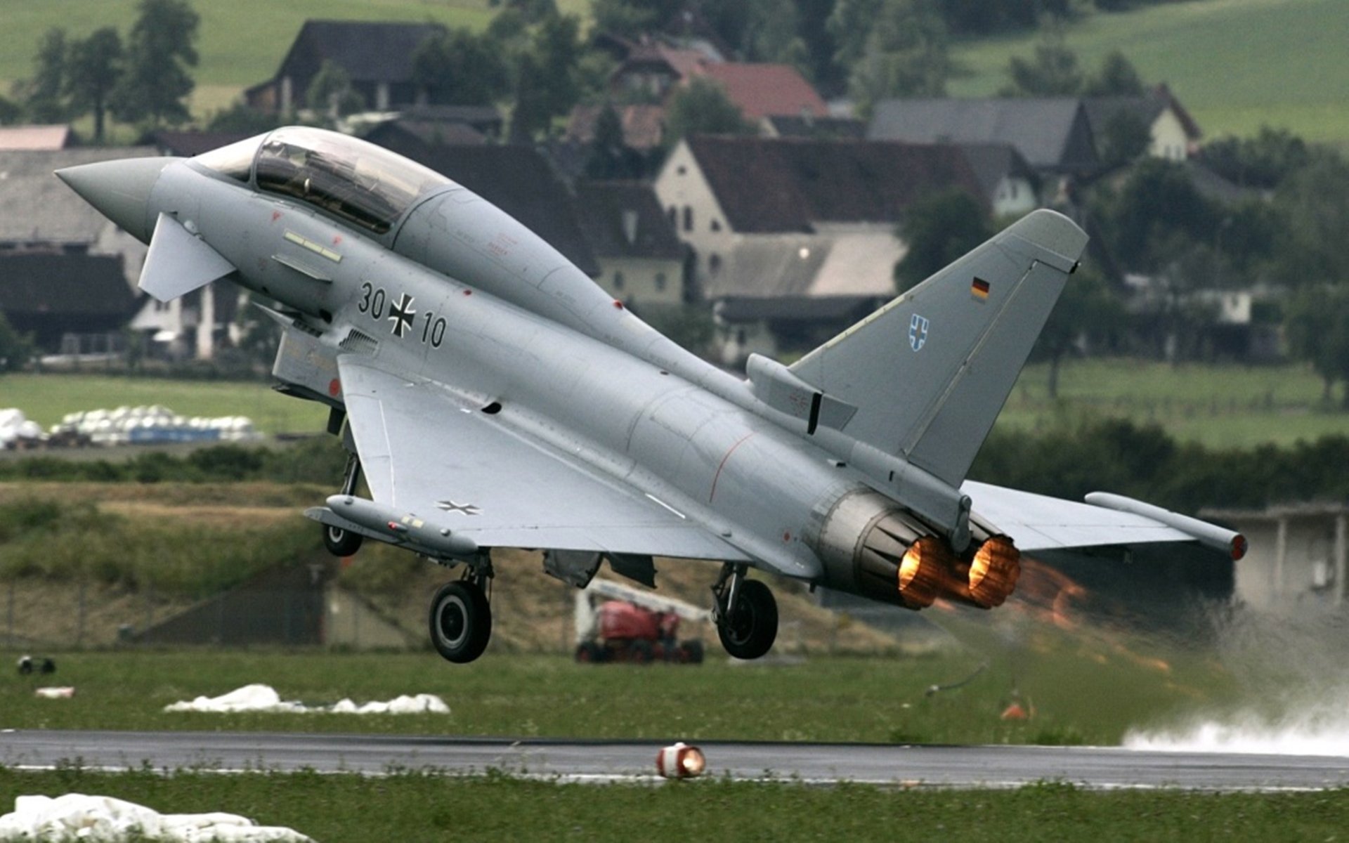 新生代巨兽的宣言，七尺屏障与三分雨—切特攻防两端统治，黄蜂主场蛰伤快船