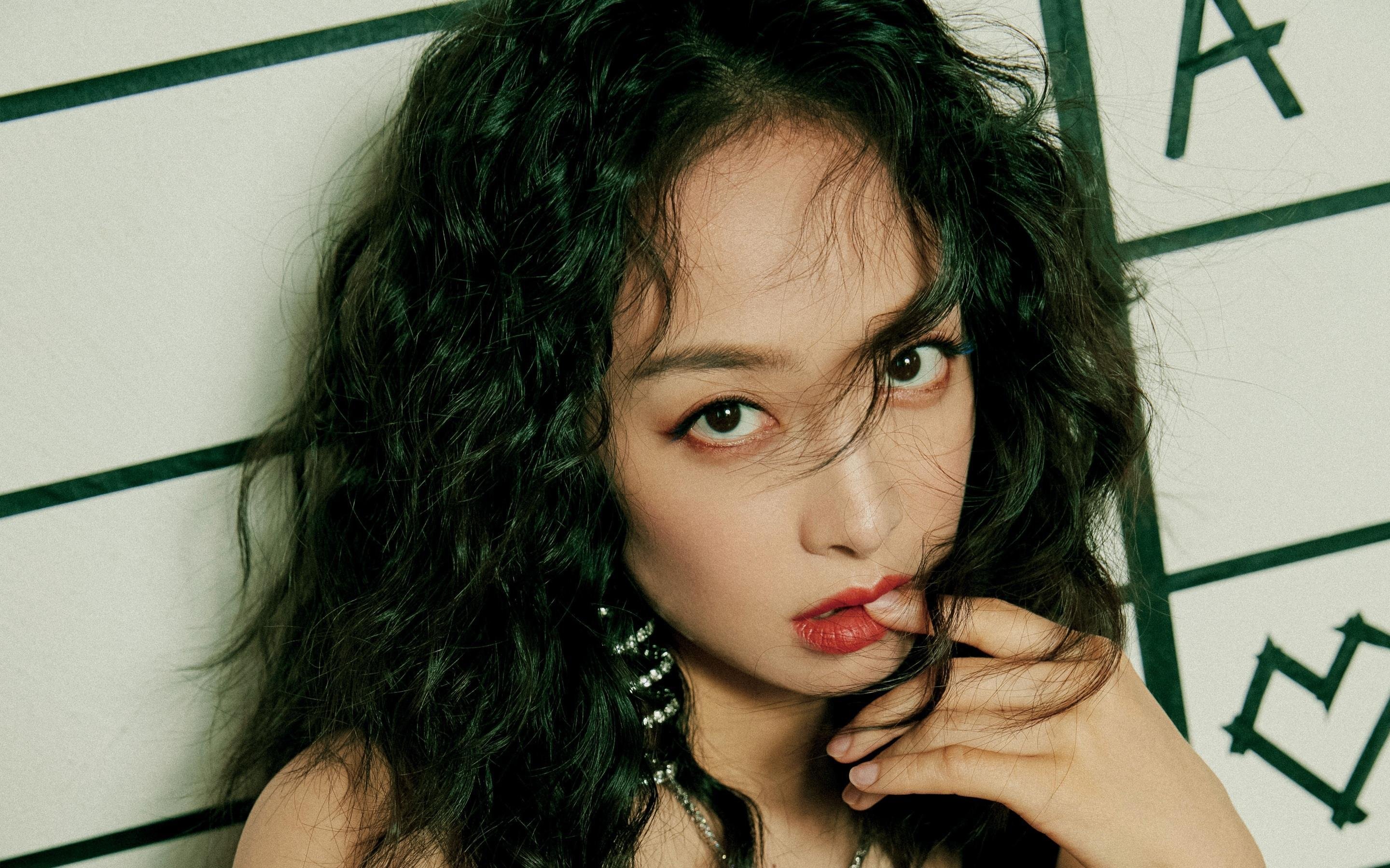 跨越时空的传奇,当潘帕斯雄鹰飞越加勒比海与英伦迷雾—虚构宇宙中梅西对哥伦比亚与英格兰的制胜启示